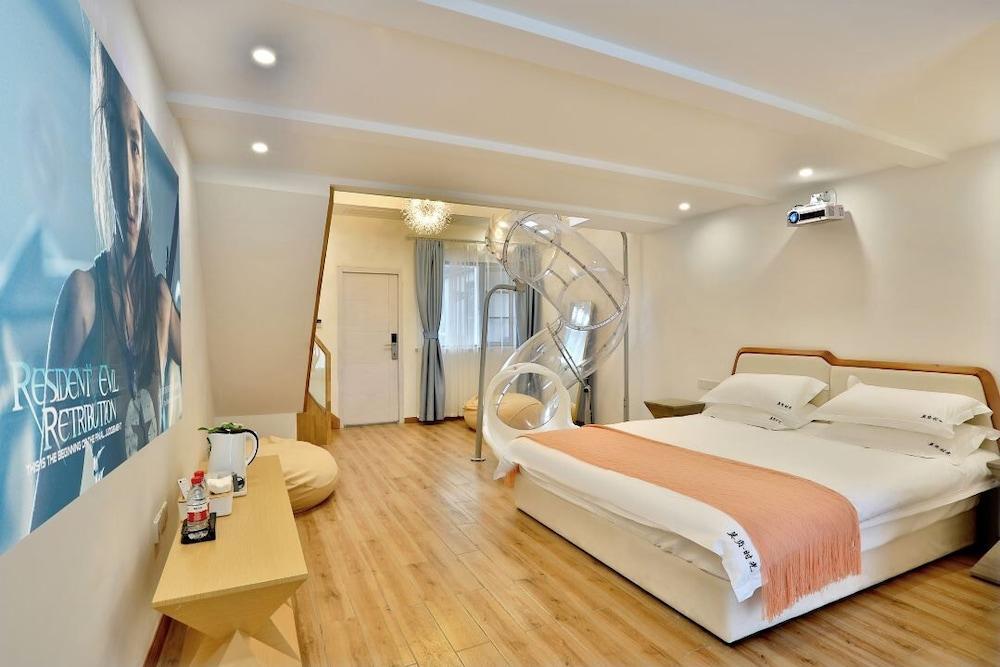 Shanghai Monegative Time Garden Hotel Room Type - Happy Family Loft Twin Room