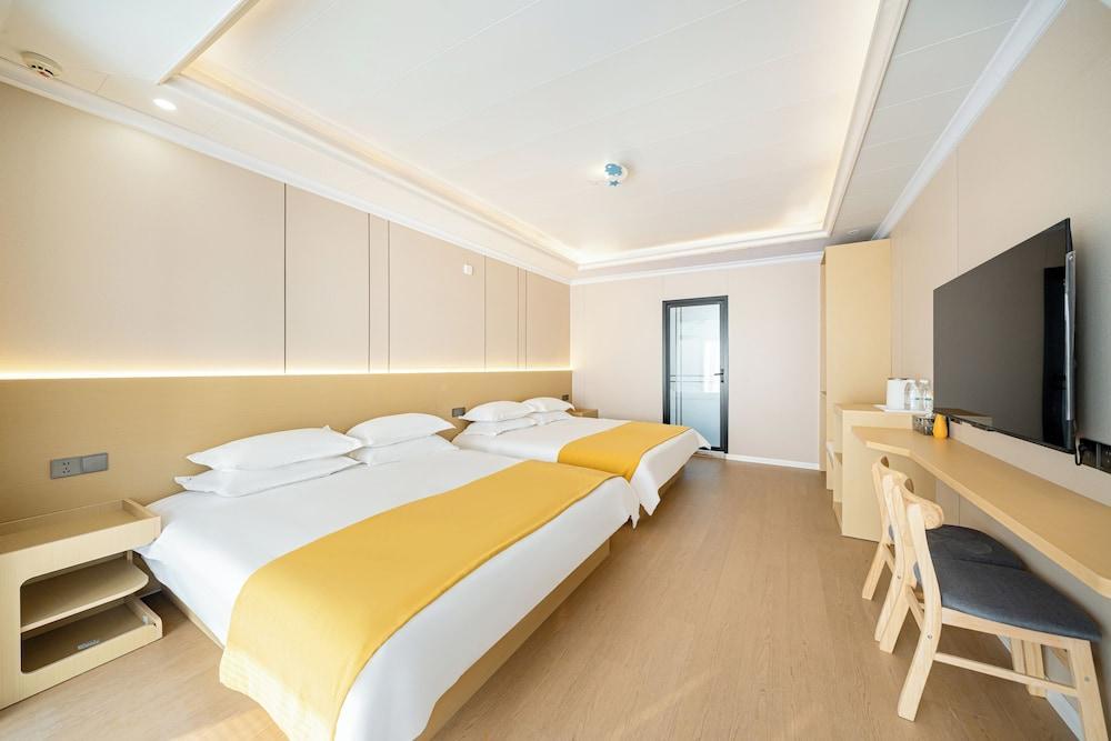 Shanghai Modu Yunlu Parent-Child Hotel Room Type - Senior Quadruple Room, Balcony, Garden View Shanghai Modu Yunlu Parent-Child Hotel Room Type - Senior Quadruple Room, Balcony, Garden View