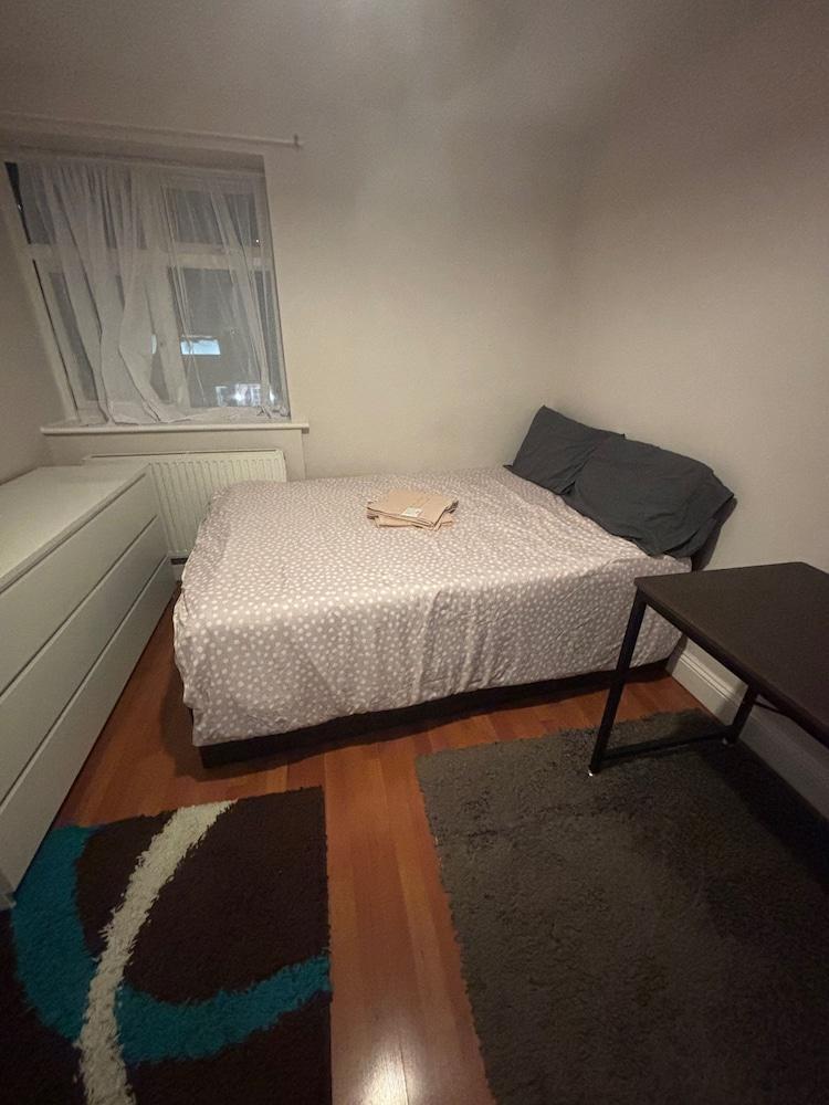 Stylish 1-bed Apartment- Sleeps 3 w/ Central Links