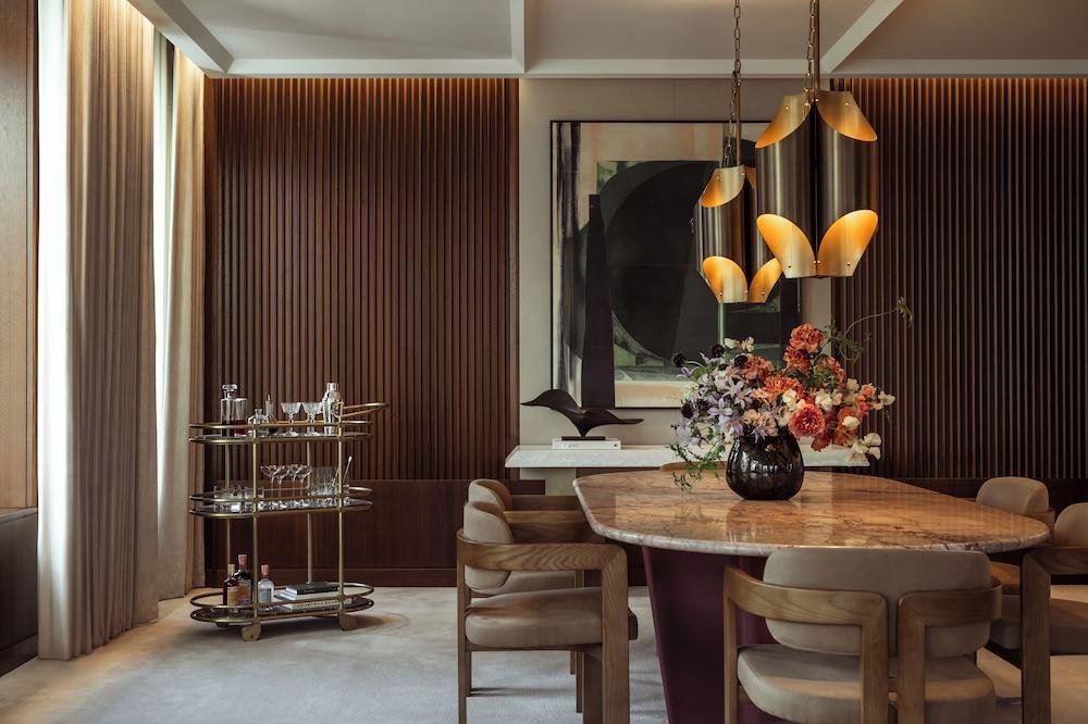 The Chancery Rosewood Room Type - Two- bedroom London Suite The Chancery Rosewood Room Type - Two- bedroom London Suite