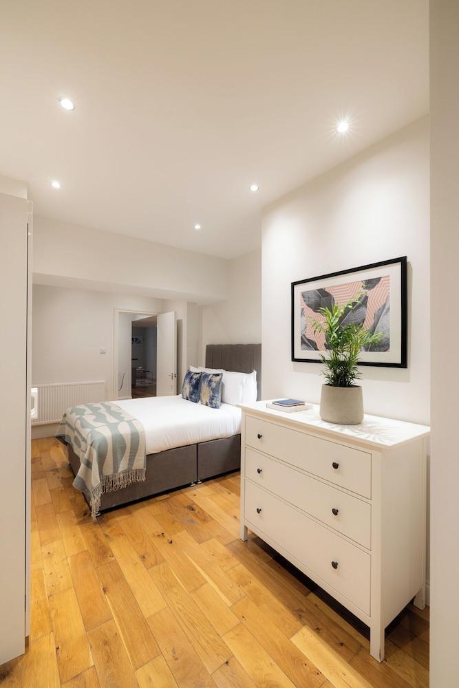 The Maddox by Nestor Room Type - 3 Bedroom Apartment Lower Ground