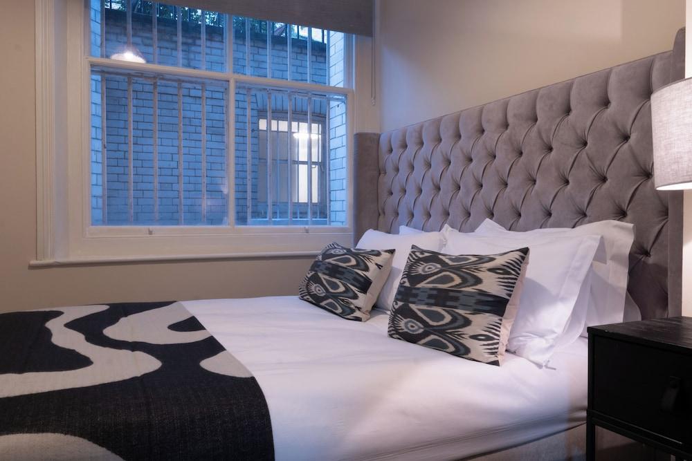 The Egerton - Serviced Apartments - Tap to explore photos