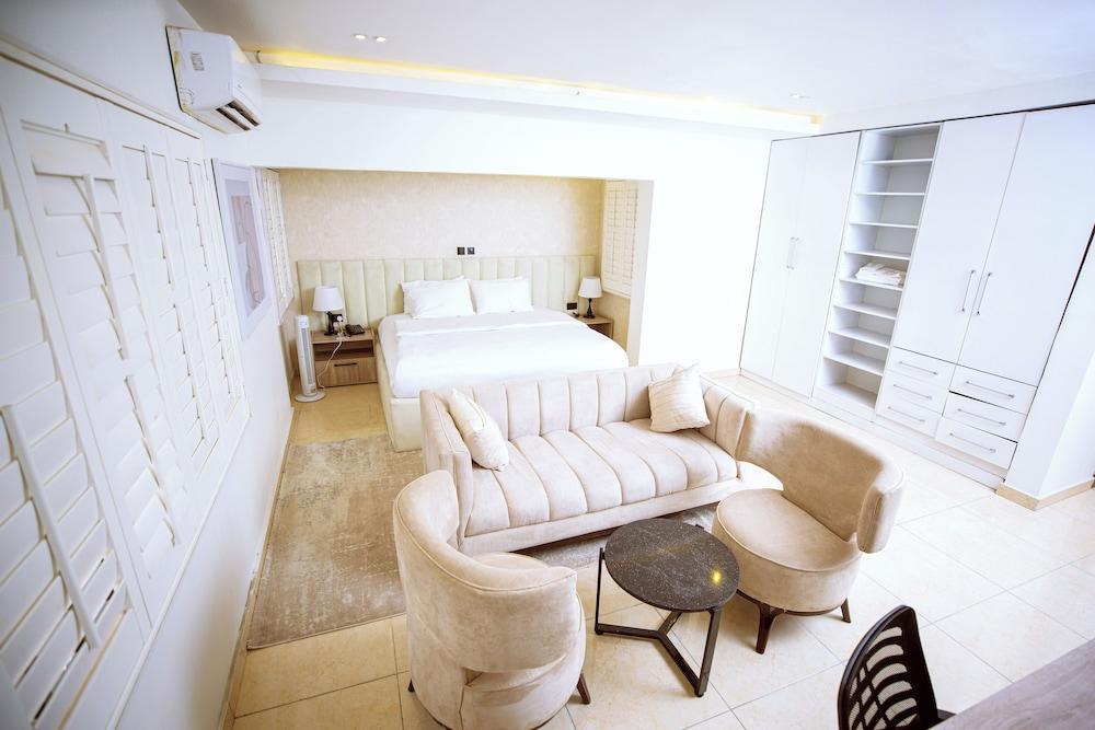 Tranquil Oasis Hotel Room Type - Executive Room
