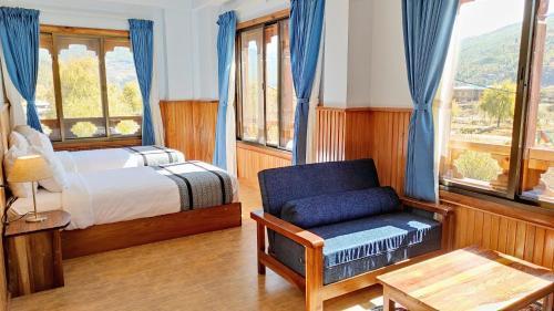 Tshang Tshang Villa - Tap to explore photos