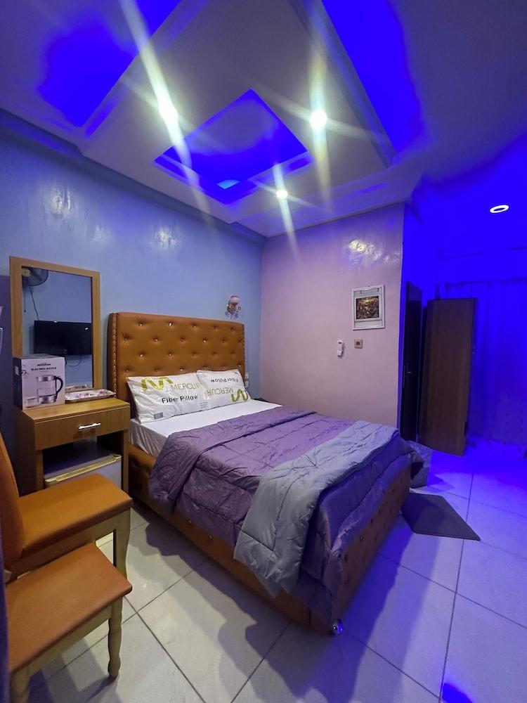 Twin Villa Hotel Room Type - Deluxe Room