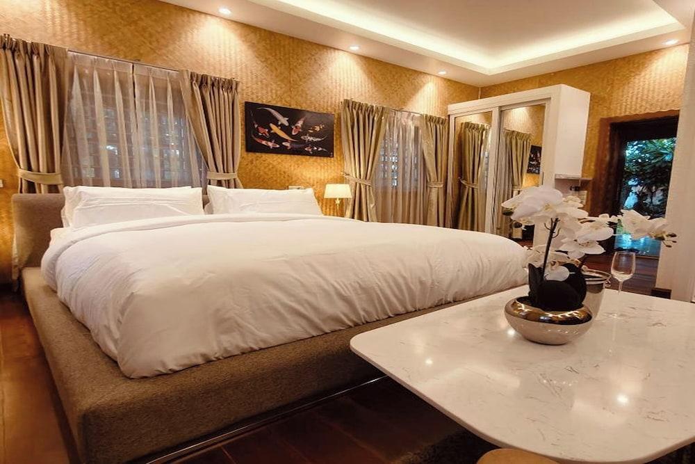 Varaya Resort Pattaya Room Type - Deluxe Bungalow, Garden View