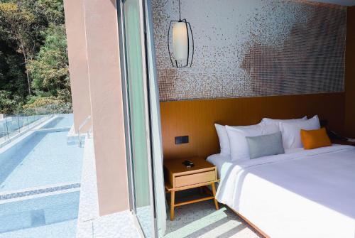 Wyndham Garden Phuket Kamala Room Type - Deluxe King Suite with Pool Access
