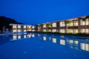 Wyndham Garden Phuket Kamala - Tap to explore photos