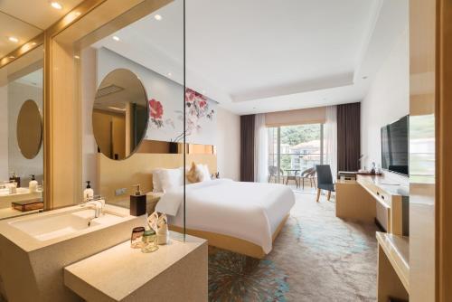 Paco Business Hotel Luogang Branch Room Type - Deluxe