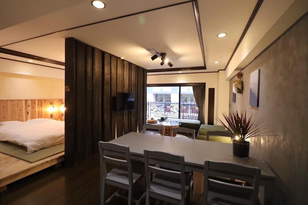 sunmallcrest403 Room Type - Classic Apartment, City View