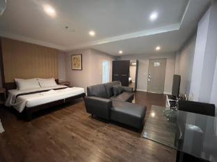 Sunday Platinum Suites - Tap to explore photos