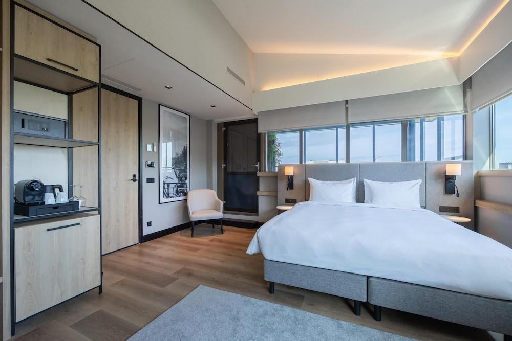 Radisson Hotel Amsterdam Airport Schiphol Hoofddorp Room Type - Executive Room, Jetted Tub (Terrace)