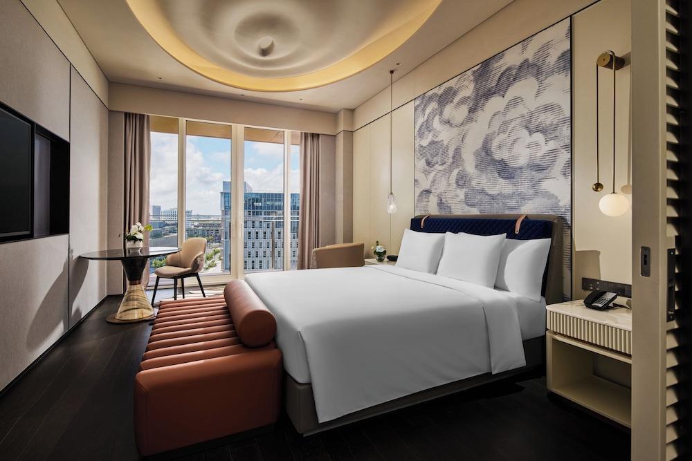 Hotel Indigo SHANGHAI HARBOUR CITY by IHG Room Type - Suite, 1 Bedroom, City View