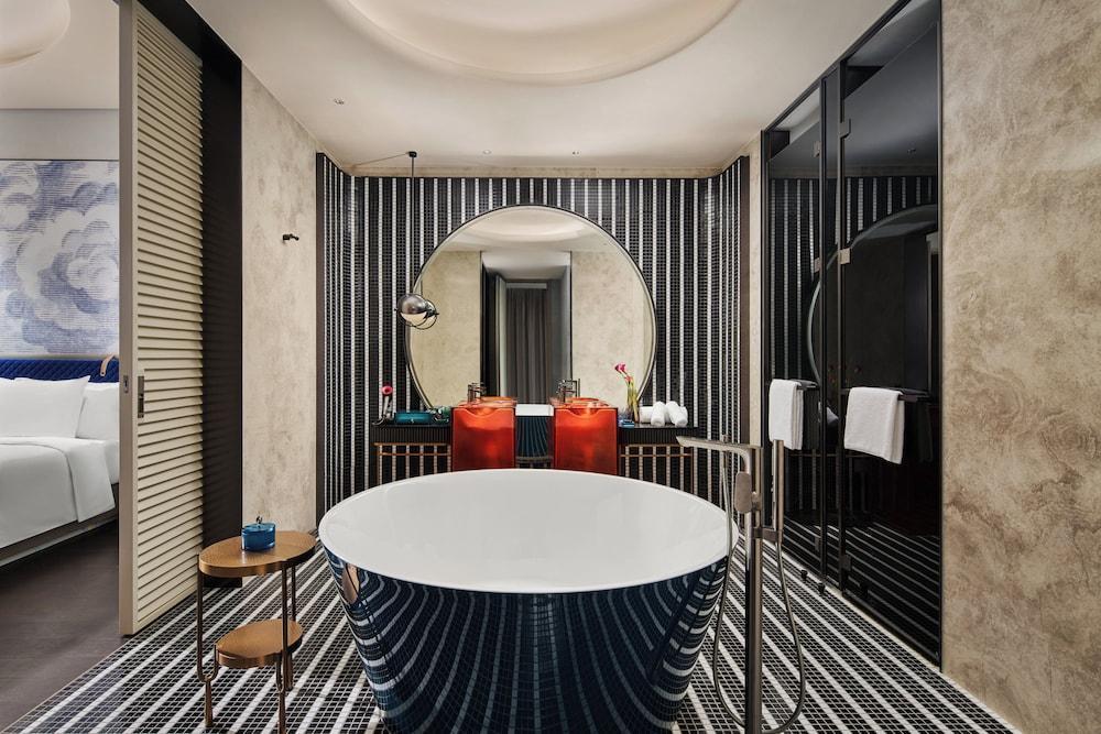 Hotel Indigo SHANGHAI HARBOUR CITY by IHG - Tap to explore photos