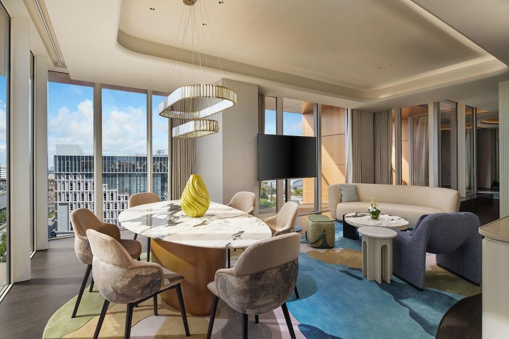 Hotel Indigo SHANGHAI HARBOUR CITY by IHG Room Type - Suite, 1 Bedroom, Lake View (Dining) Hotel Indigo SHANGHAI HARBOUR CITY by IHG Room Type - Suite, 1 Bedroom, Lake View (Dining)