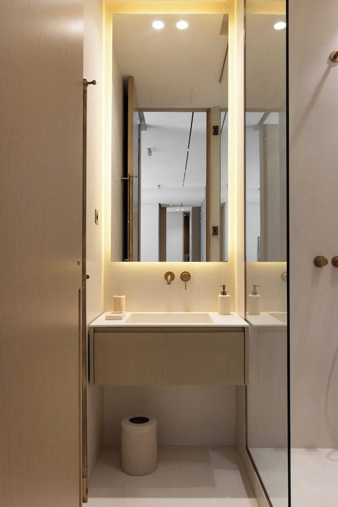 Luxury Flat -2br/6p- Madeleine/saint Honore - Tap to explore photos