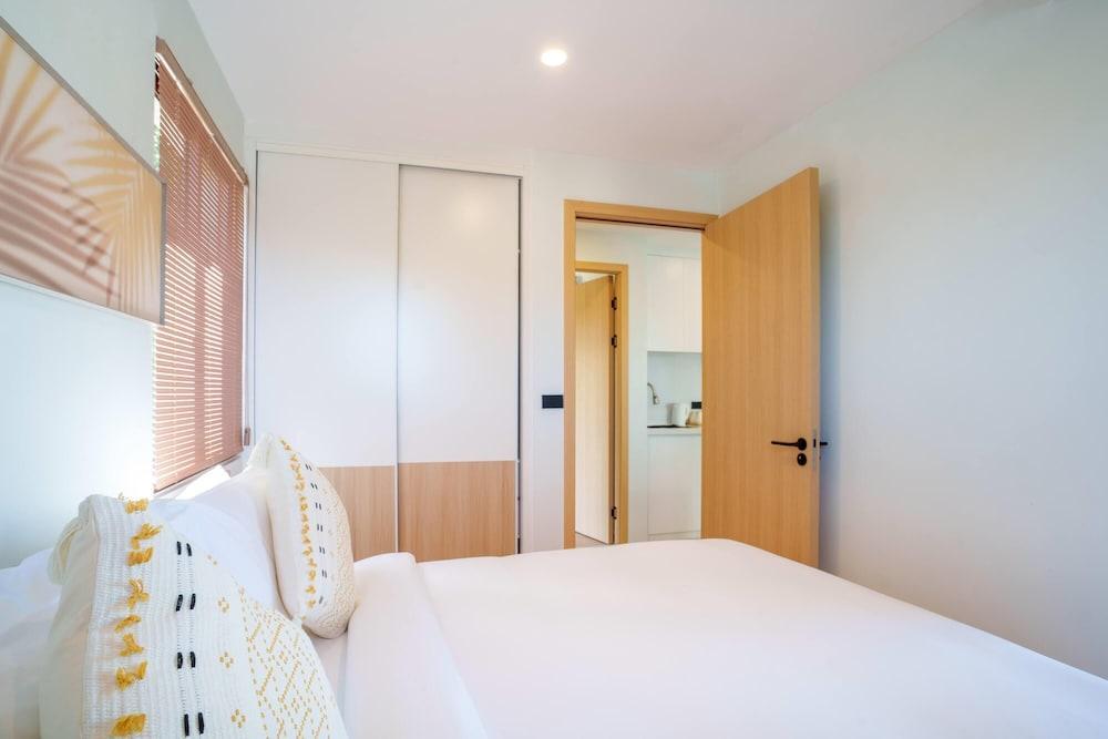 Wyndham Garden Samui Wing Room Type - Deluxe Suite, 1 King Bed