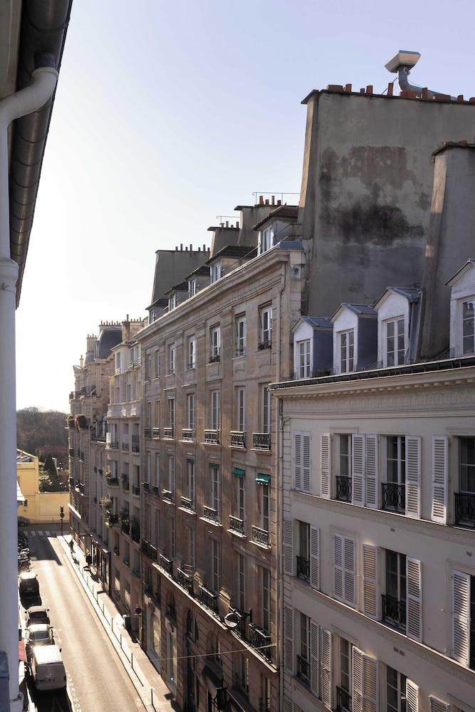 Hotel Palais Bourbon - Tap to explore photos