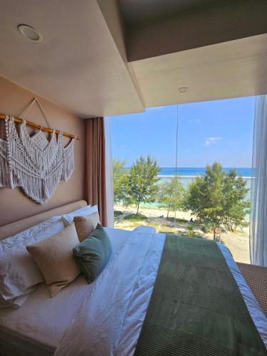 Seasera Home 3BR Beachfront Room Type - Three-Bedroom Apartment - Oceanfront Seasera Home 3BR Beachfront Room Type - Three-Bedroom Apartment - Oceanfront