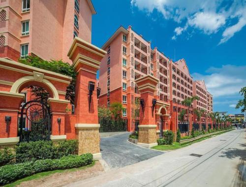 Seven Seas Pattaya Poolside Room ห้องติดสระ