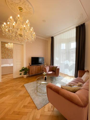 Stupartska Grand Residence - Tap to explore photos