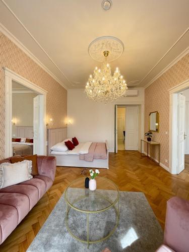 Stupartska Grand Residence - Tap to explore photos