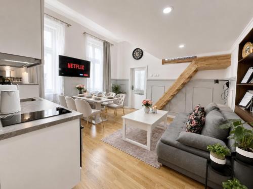 Cozy apartment in Wenceslas Square Room Type - One-Bedroom Apartment