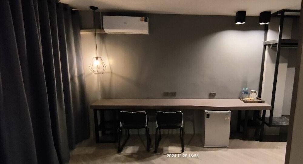Doze Patong Room Type - Deluxe Double Room