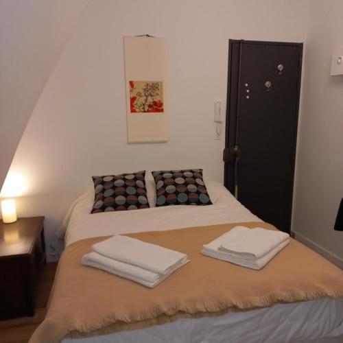 Charming room - famous Marais neighborhood