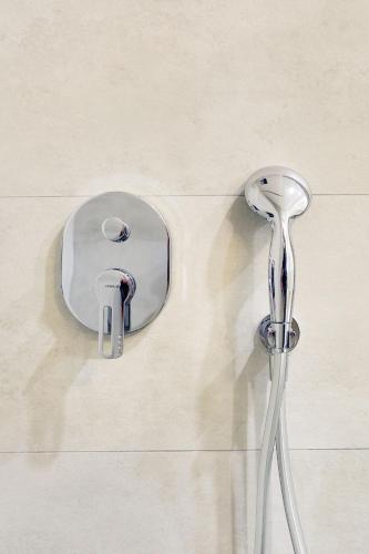 V Collection Rome Jubilee Guest House - Tap to explore photos