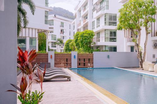 Dee Residence Phuket - 2-Bedroom Apartment - Tap to explore photos