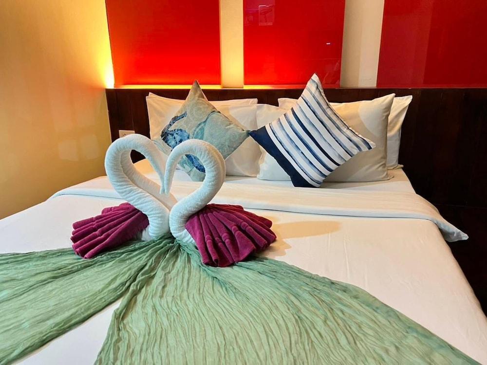 Chilli Salza Patong Room Type - Standard Double Room