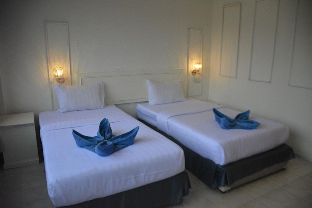 Chilli Salza Patong Room Type - Standard Twin Room