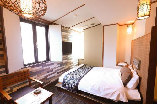 HOTEL B-Girl Room Type - Small Double Room
