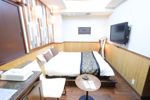 HOTEL B-Girl Room Type - Double Room with Private Bathroom