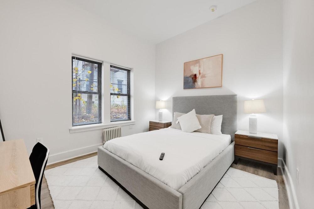 Bay Ridge ApartHotel Room Type - Deluxe Double Room