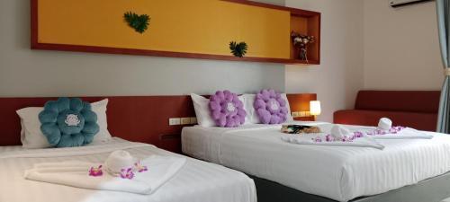 Arisa Hotel Patong Beach - Tap to explore photos