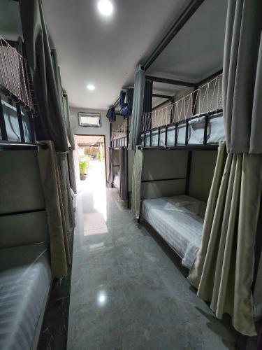 Bambus Restaurant, Bar & Hostel