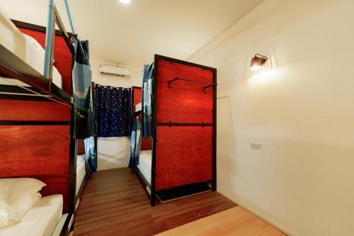 Green Gen Hotel Phuket Room Type - Bed in 6-Bed Mixed Dormitory Room