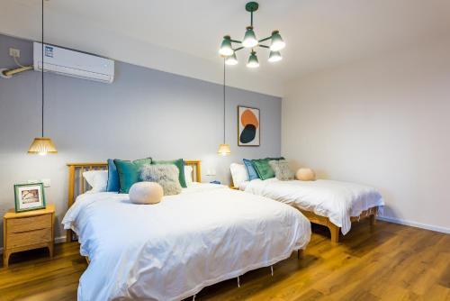 Meet Holiday International Hotel-Patong 普吉岛相遇国际度假酒店-芭东店 - Tap to explore photos