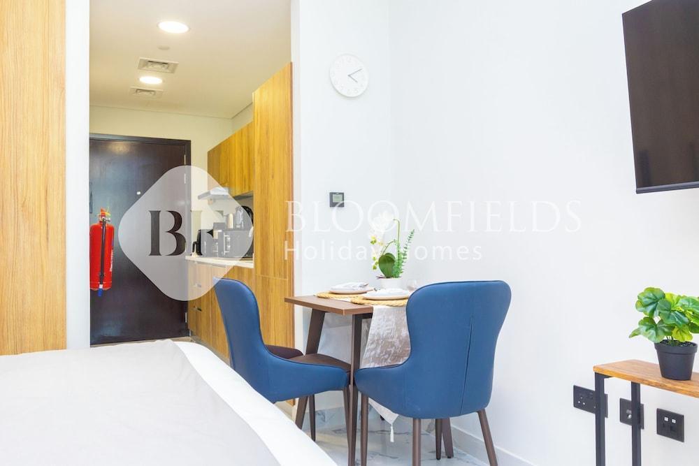 Bloomfields Royal STU Al Maryah Island - Tap to explore photos