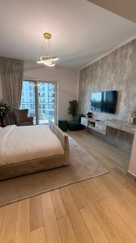 Upscale Studio in Yas Island - Tap to explore photos