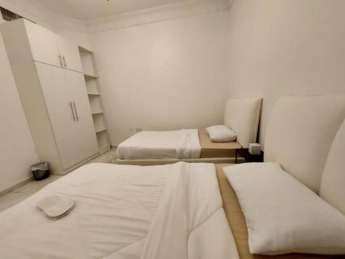 HARF22G02-02 stylish 2BR in AD