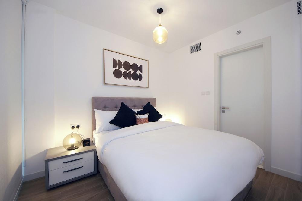 Bloomfields Luxury 2BR Duplex Raha Loft - Tap to explore photos