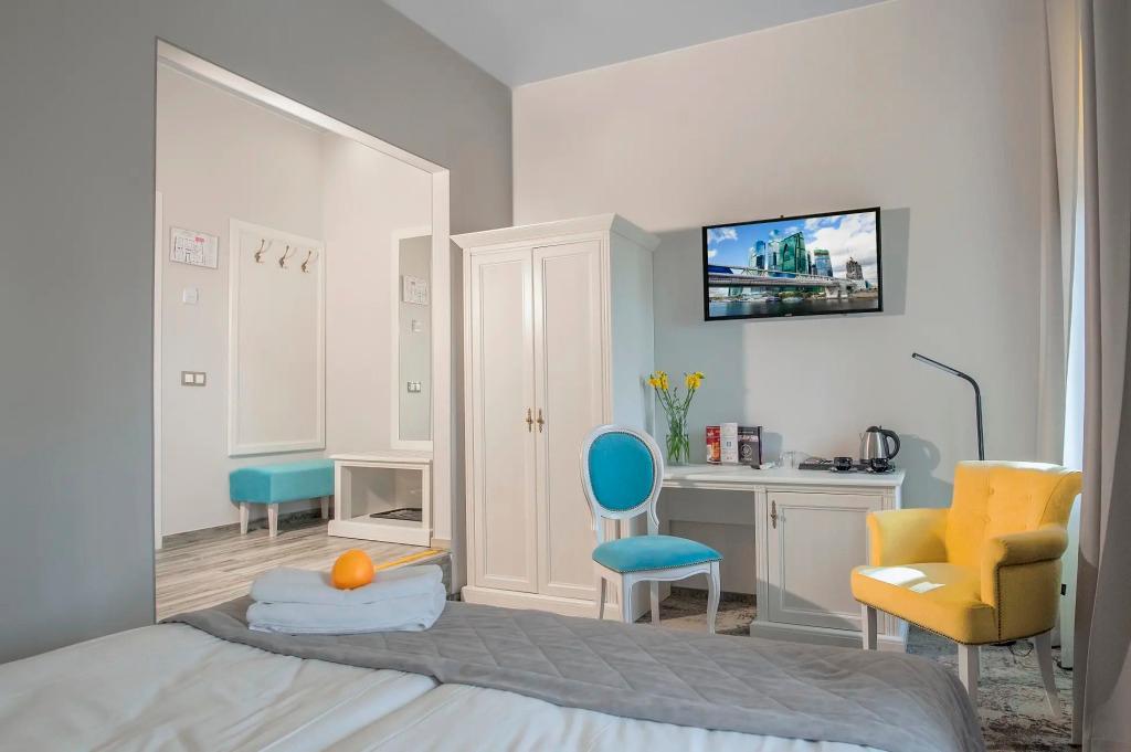 Naumov Apartment Hotel