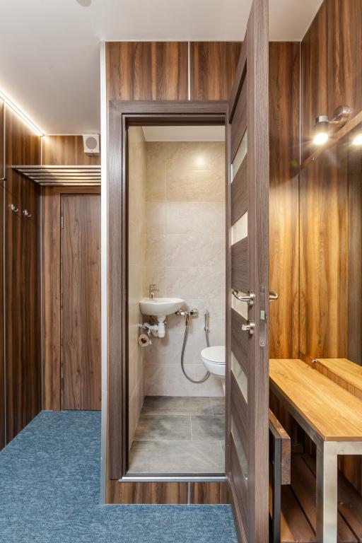 KIGO Park Legend Apartments - Tap to explore photos