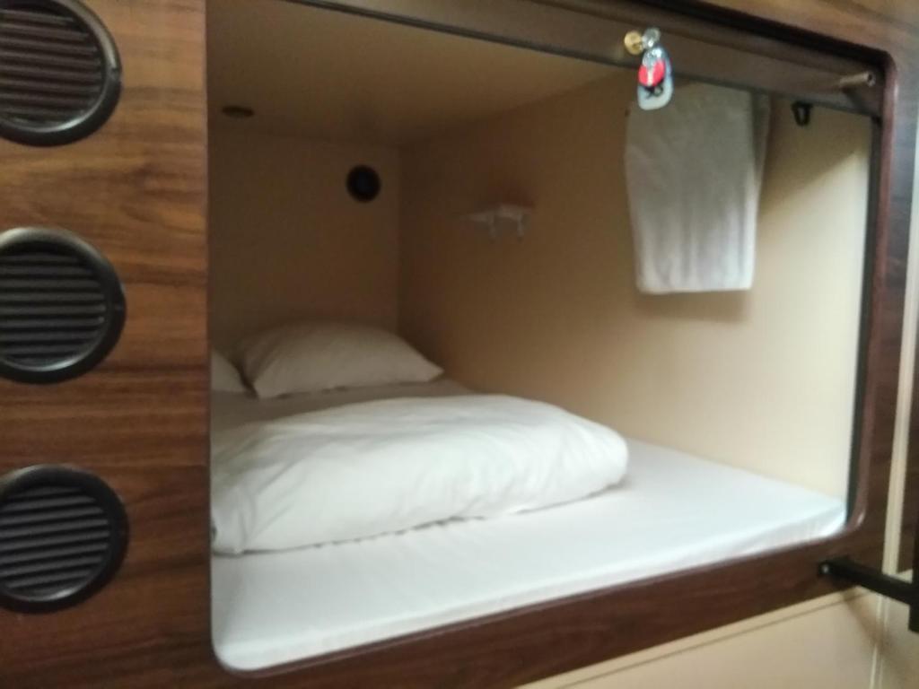 Interqube Tretiyakovskaya Capsule Hotel