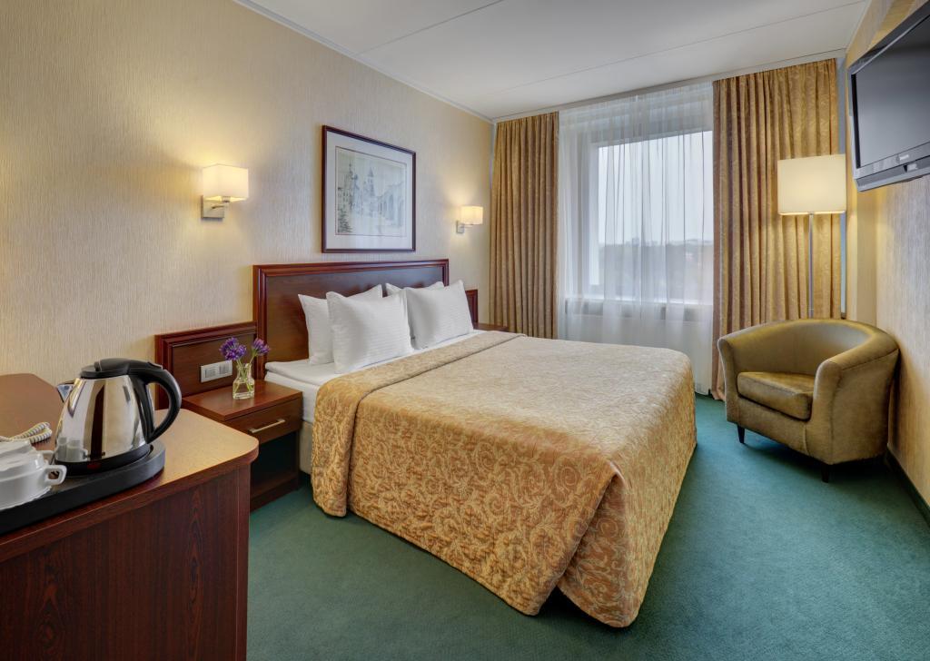 AZIMUT Hotel Aerostar Moscow - Tap to explore photos
