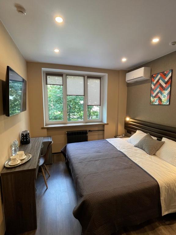 21 Semenovskaya Hotel