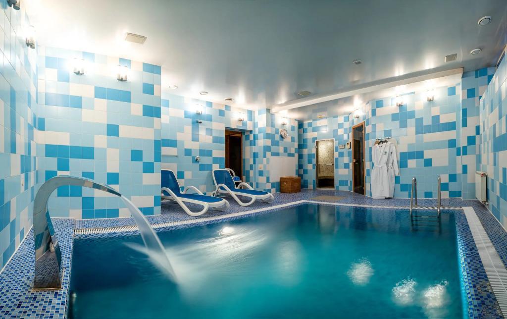 Russian Season Comfort hotel Porechie - Tap to explore photos
